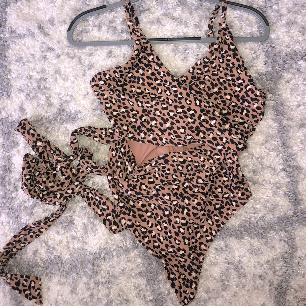 Aeri Wrap One piece Swimsuit, size XL